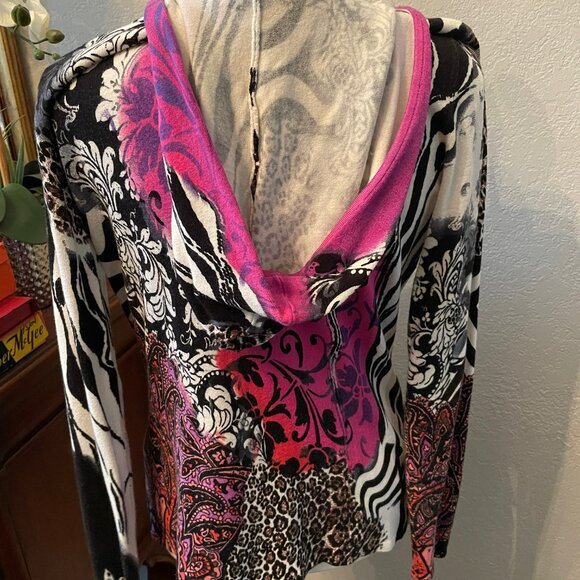 hooded sweater - Picture 3 of 3